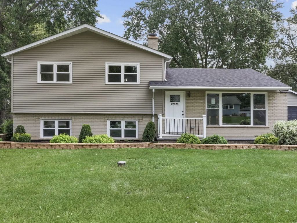 2n579 Diane Avenue, Glen Ellyn