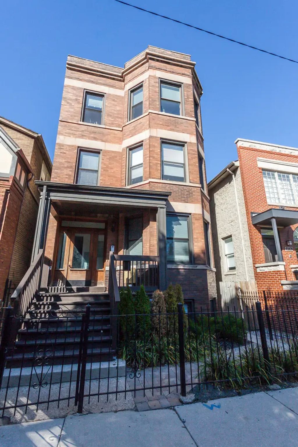 1740 W Henderson Street 3, Chicago