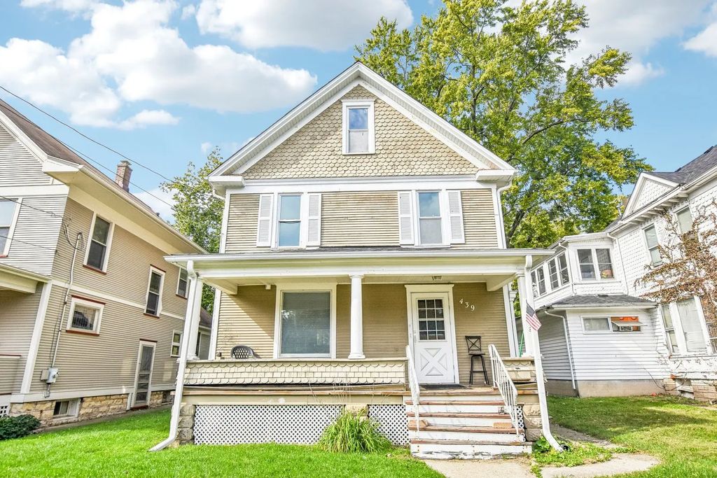 439 5th Street, Aurora