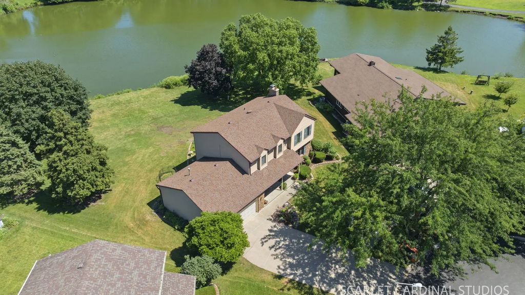 36 Crofton Court, Oswego