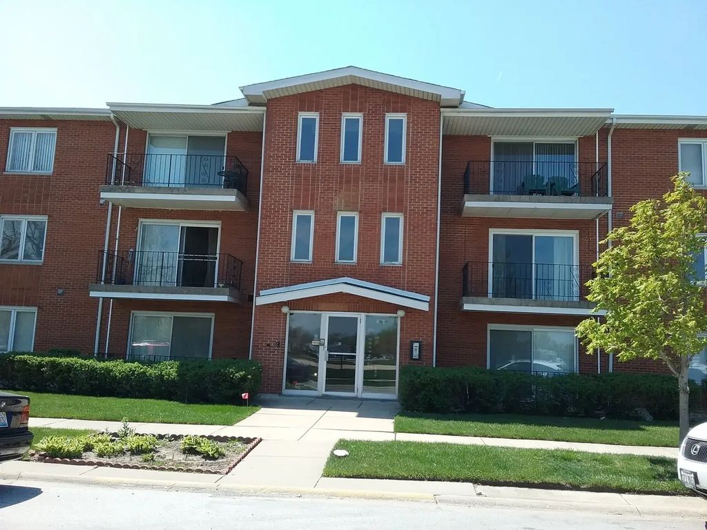 10840 S Kilpatrick Avenue 2ne, Oak Lawn