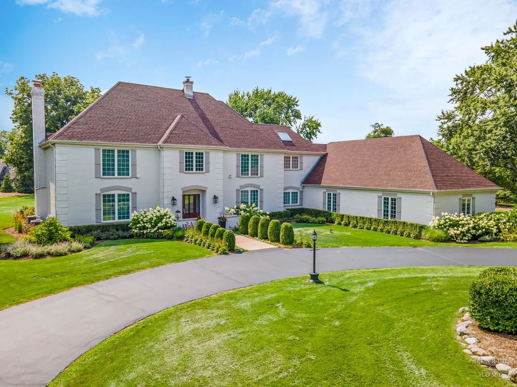 10 Corey Drive, Barrington