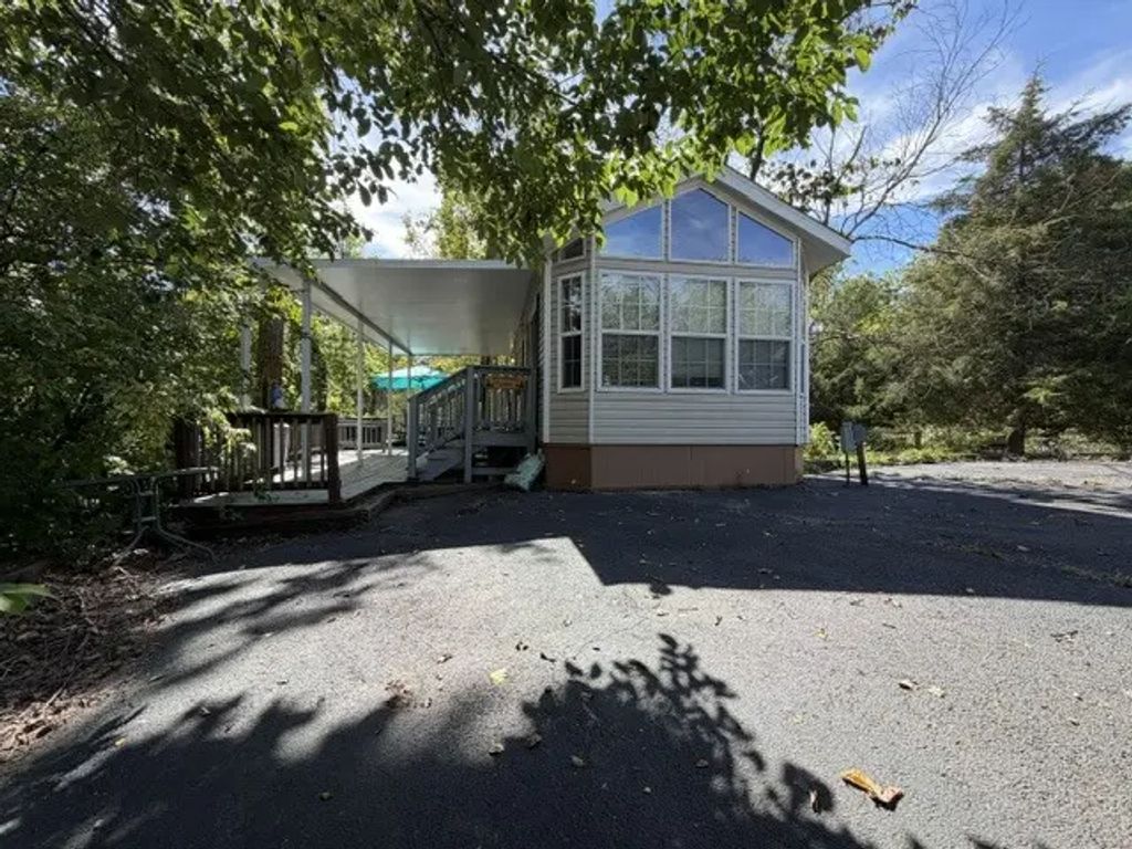 2795 E 28th Lot 1142 Road, Seneca