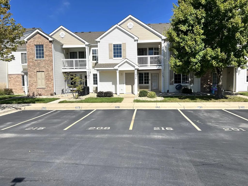 1443 Mcclure Road 207, Aurora