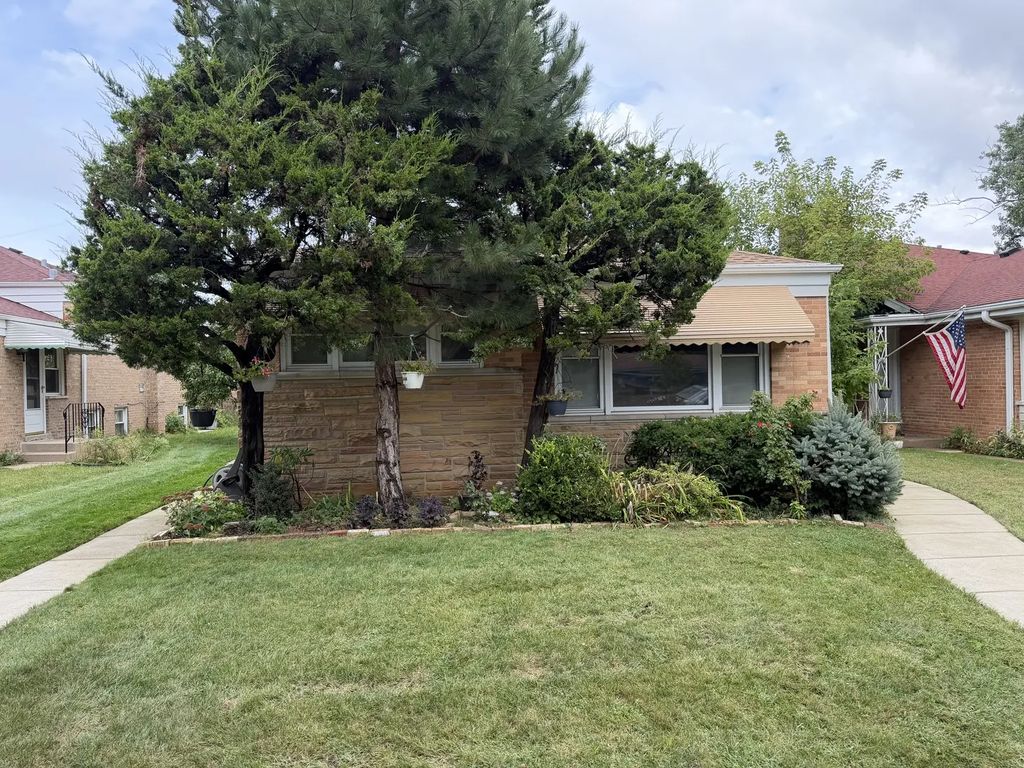 7935 Keystone Avenue, Skokie