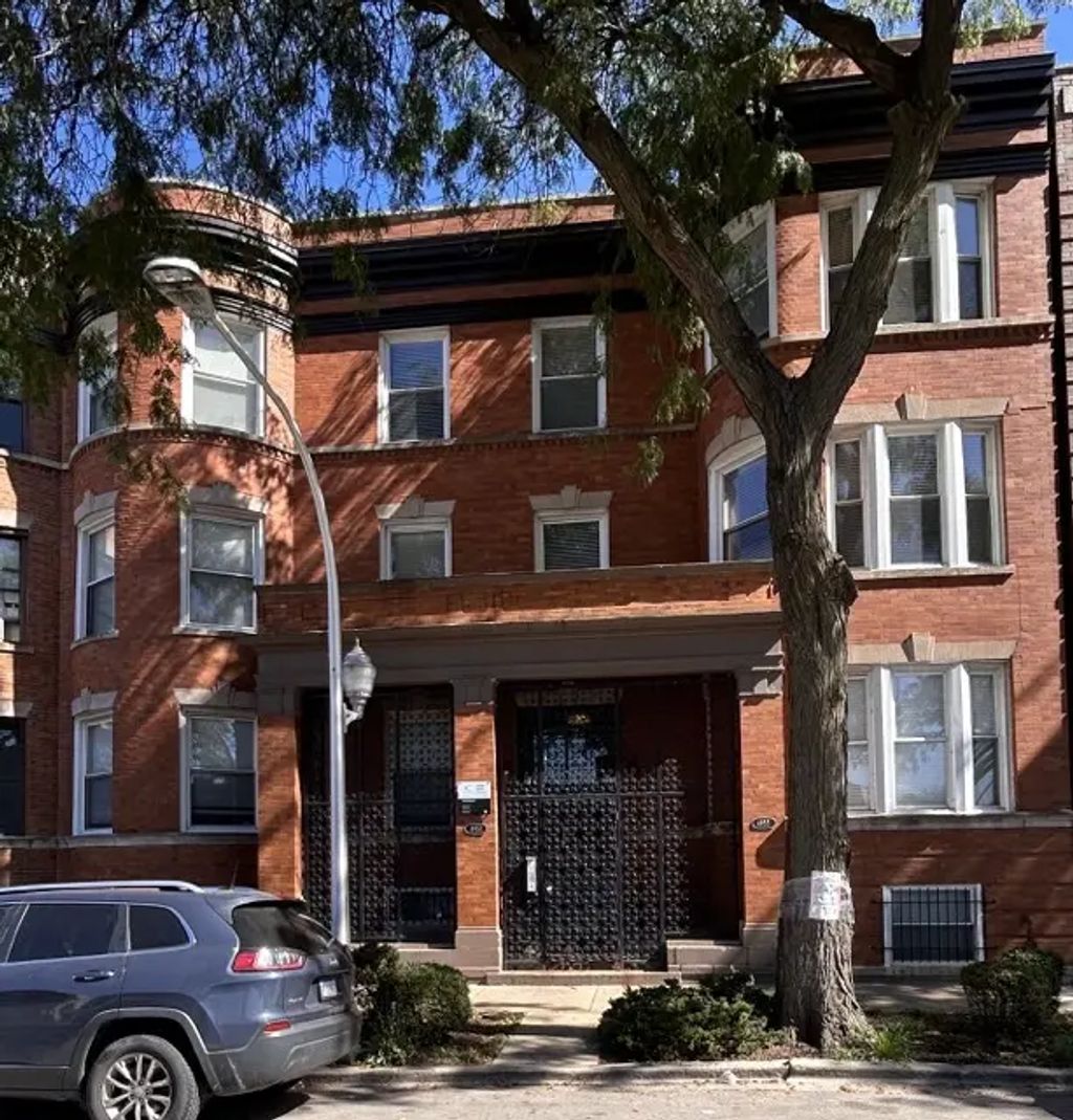 4953 S Calumet Avenue 3s, Chicago