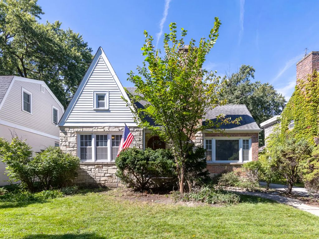 1032 Vernon Avenue, Park Ridge