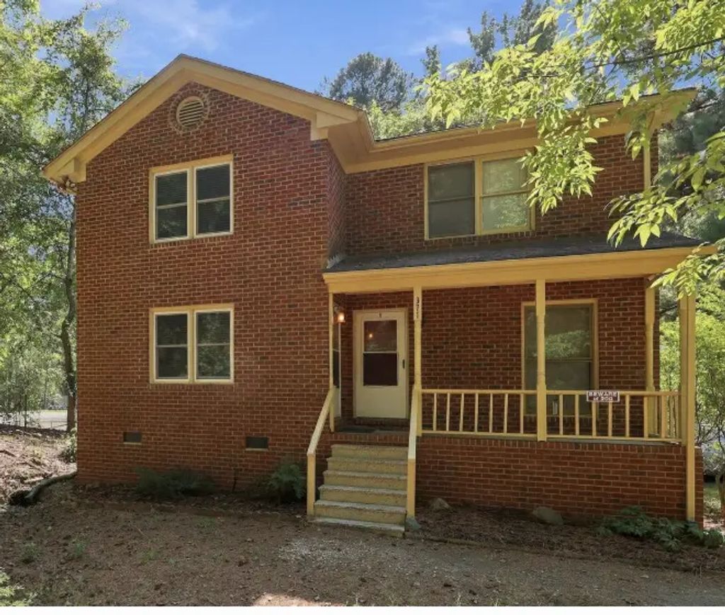371 Umstead Drive A, Chapel Hill
