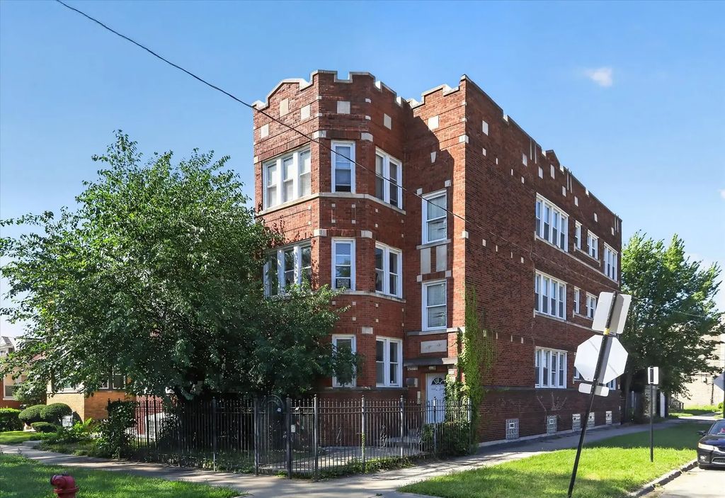 7700 S Laflin Street, Chicago