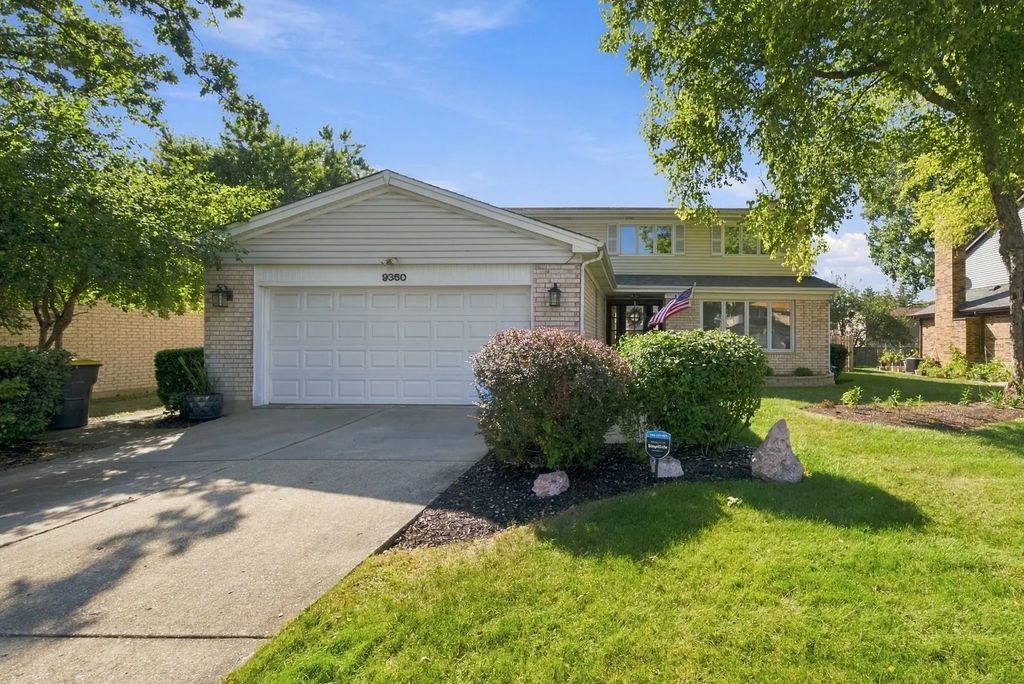 9360 Margail Avenue, Des Plaines