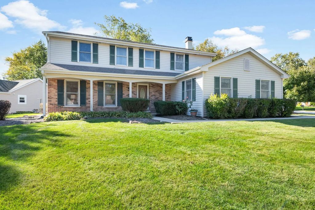 1717 Victoria Road, Mundelein