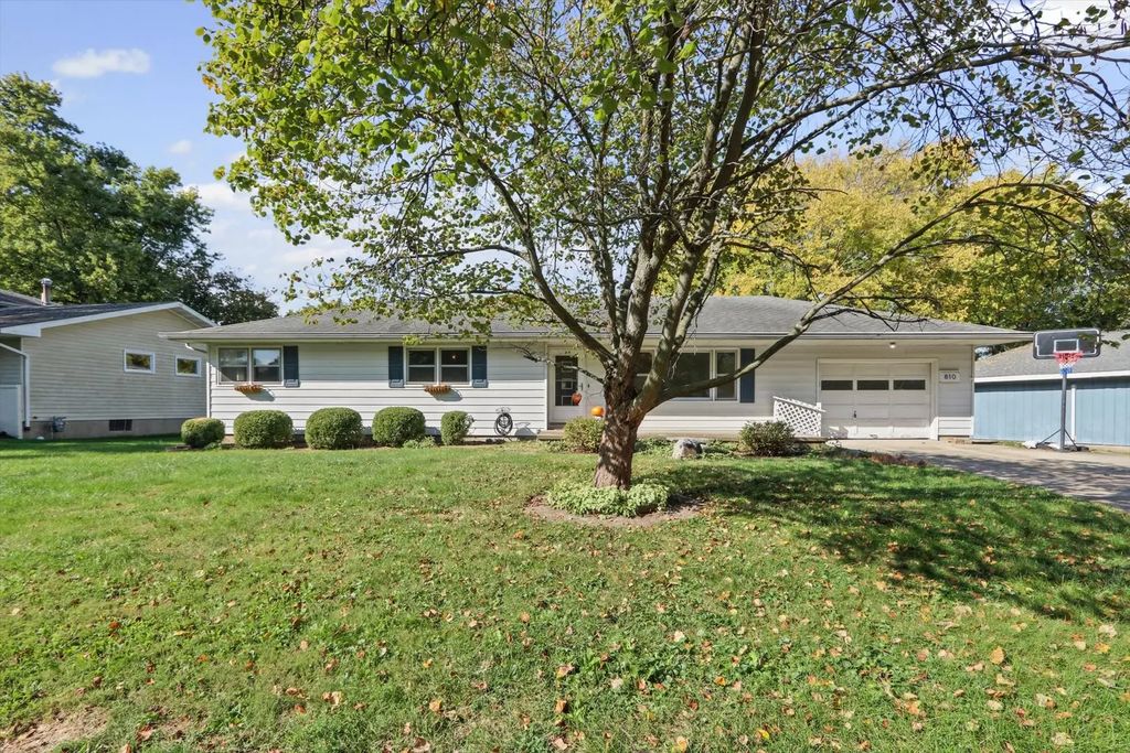 810 Longview Road, Monticello