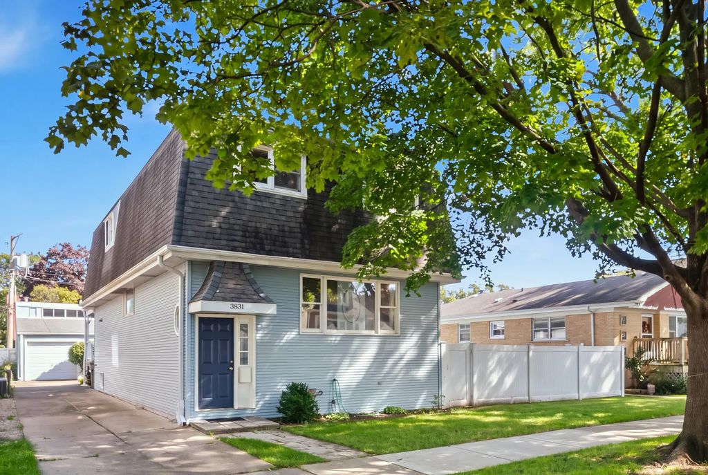 3831 N Octavia Avenue, Chicago