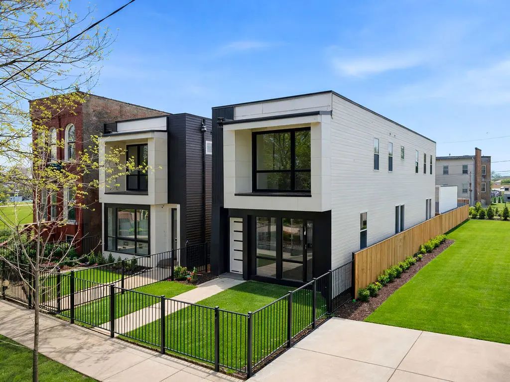 618 N Avers Avenue, Chicago