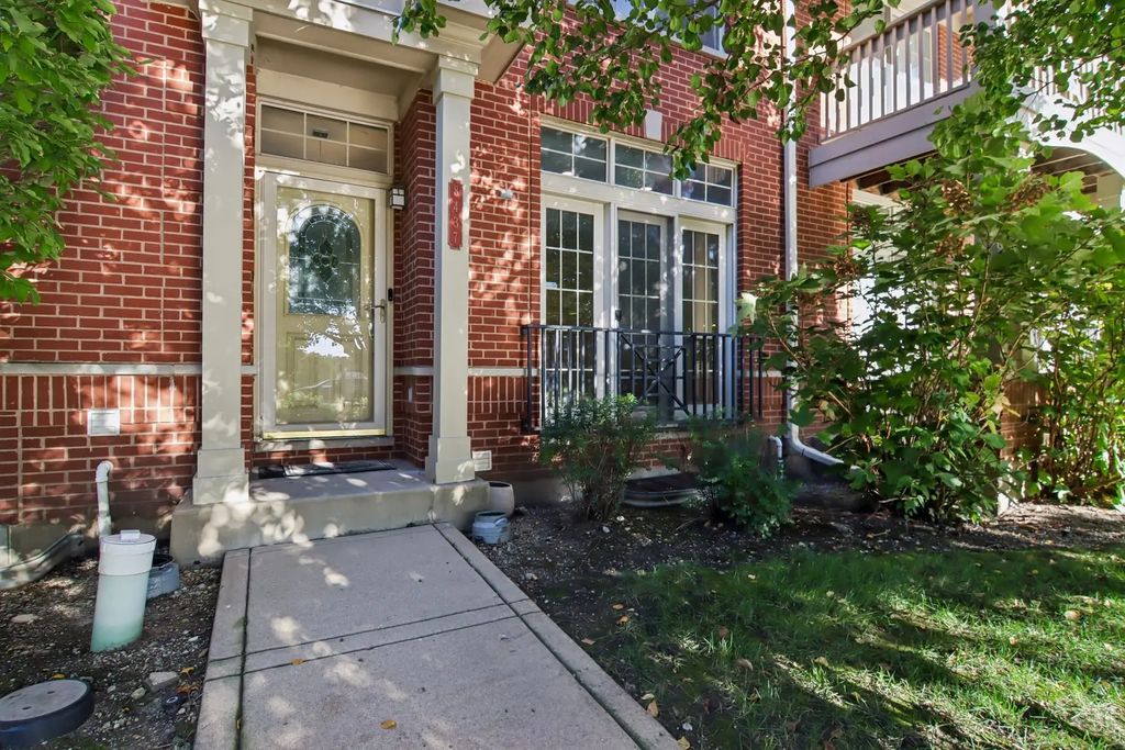 8437 Callie Avenue, Morton Grove