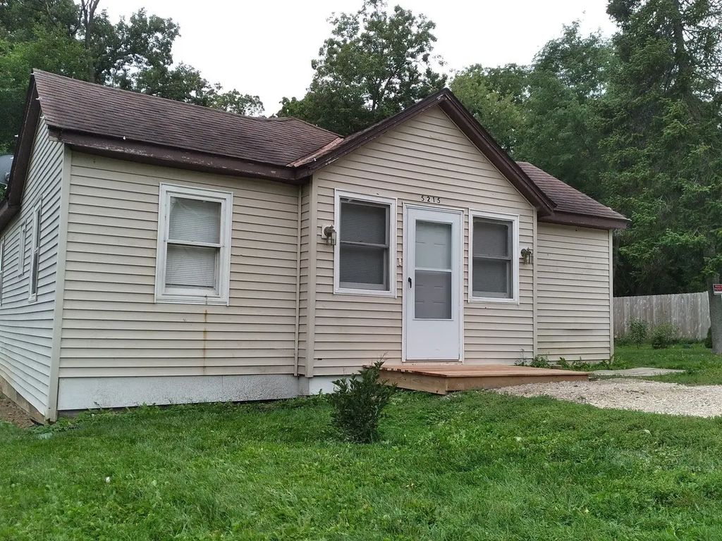 5215 W Orchard Drive, McHenry