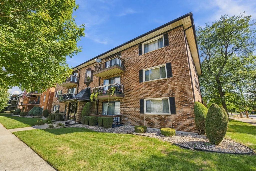 10851 S Keating Avenue 3b, Oak Lawn