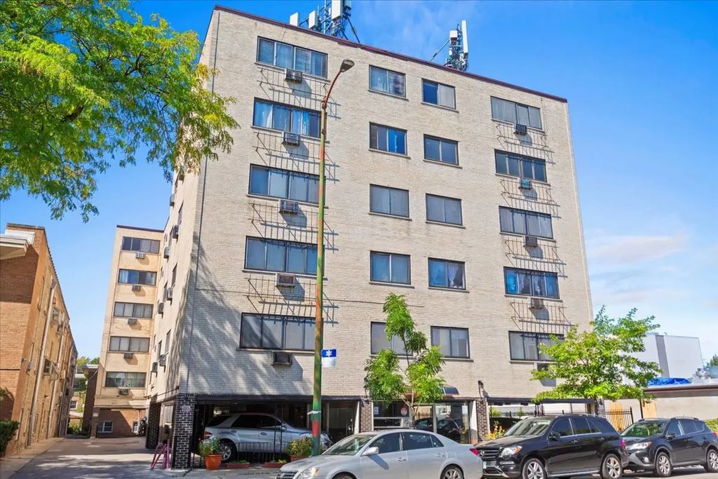 7540 N Ridge Boulevard 2c, Chicago