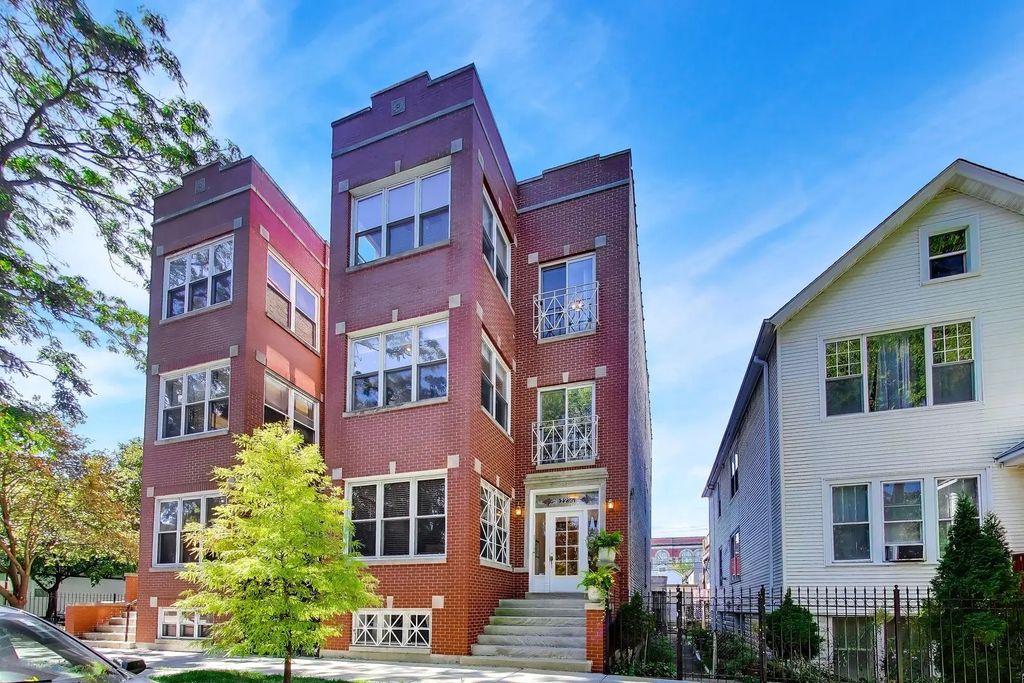 2236 N Maplewood Avenue 2, Chicago