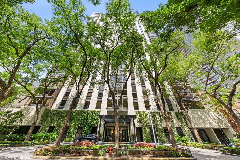100 E Bellevue Street 10f, Chicago