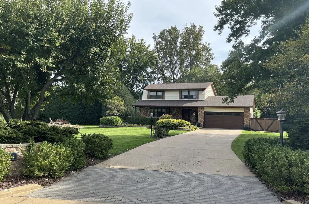 2330 Ridgefield Road, Princeton