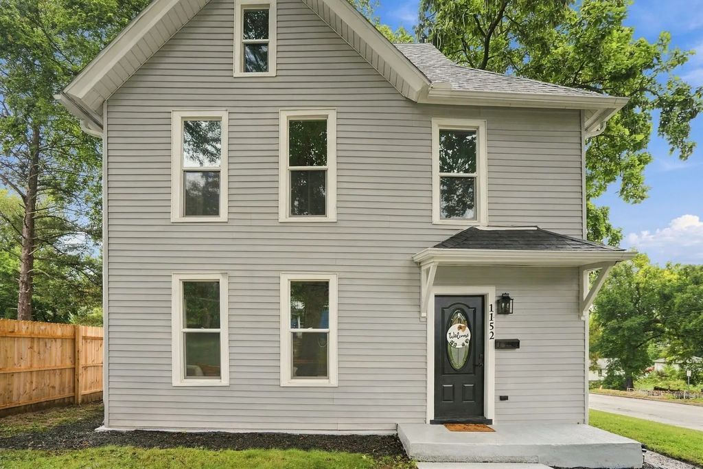 1152 E 13th Street, Davenport