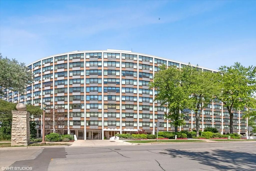 1630 Sheridan Road 2g, Wilmette