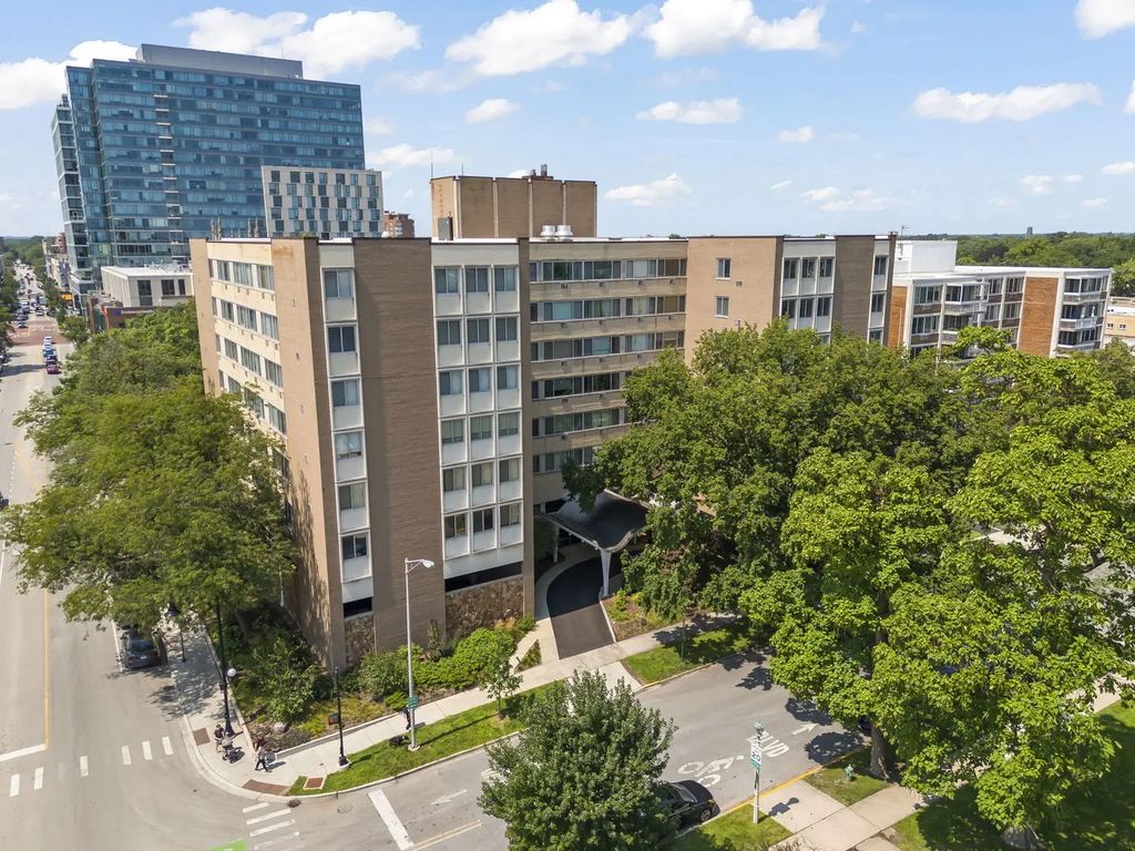 151 N Kenilworth Avenue 4g, Oak Park