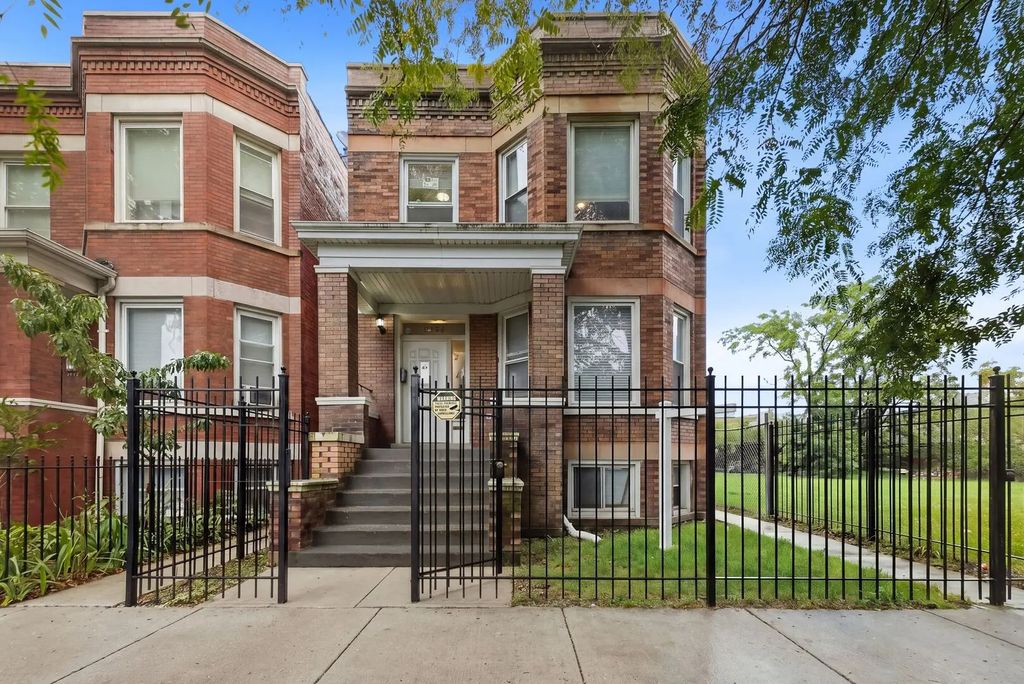 5735 S Marshfield Avenue, Chicago