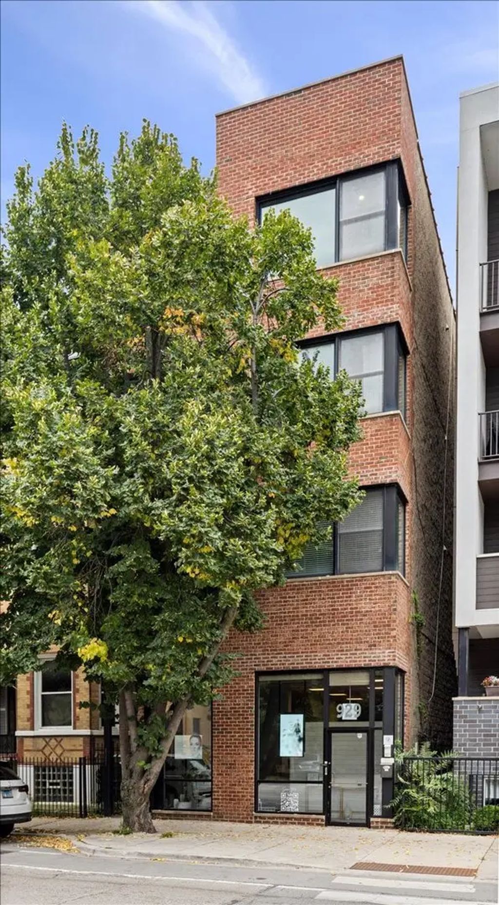 929 N Damen Avenue 3, Chicago