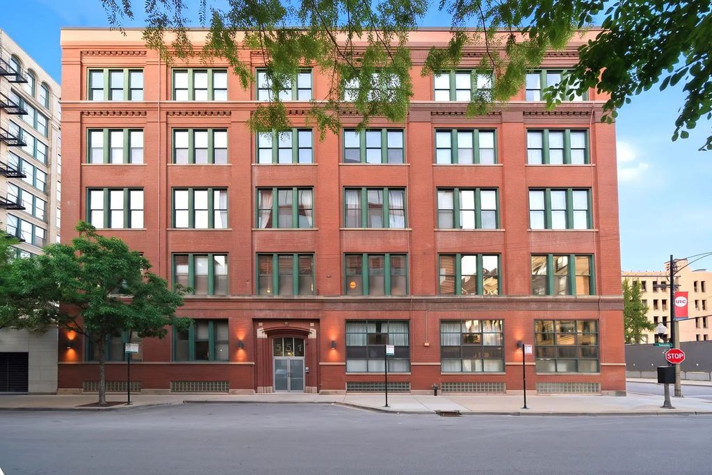 331 S Peoria Street 107, Chicago