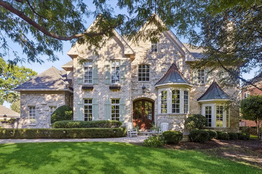 753 Wilson Lane, Hinsdale