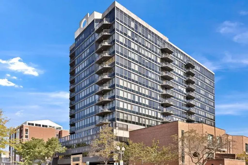 1309 N Wells Avenue 501, Chicago