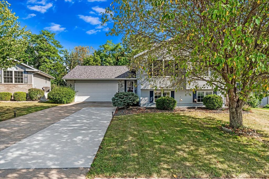 338 44th Avenue, East Moline