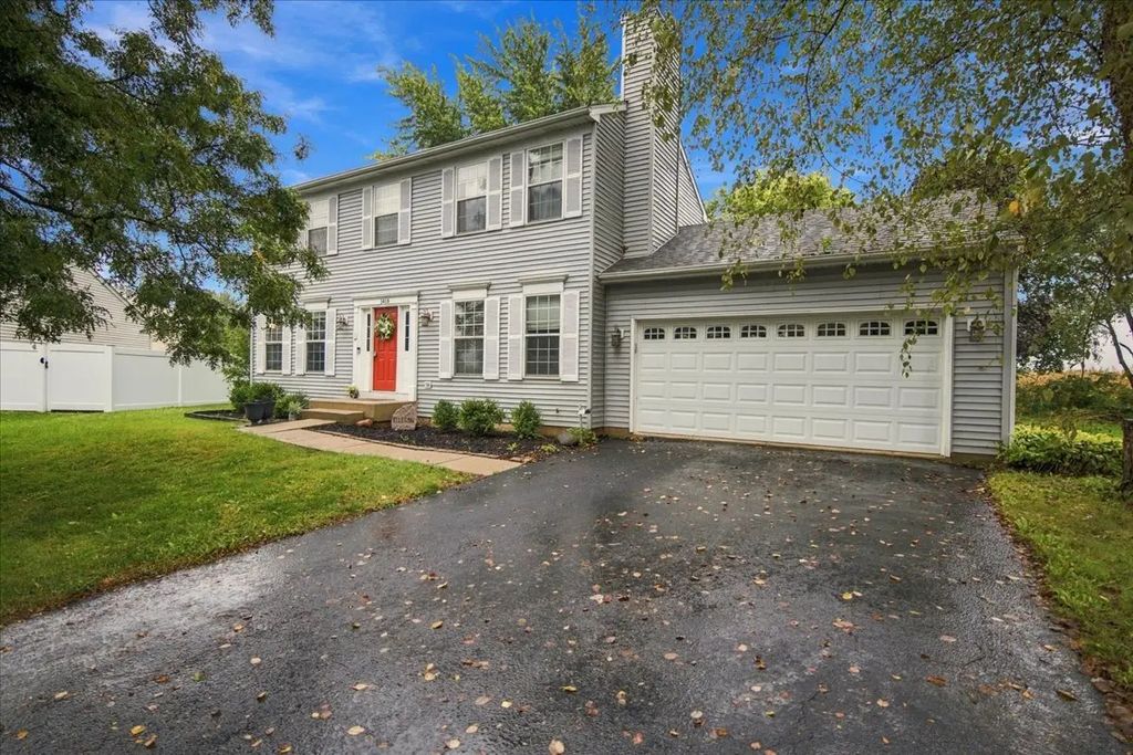 1419 Chestnut Court, Yorkville