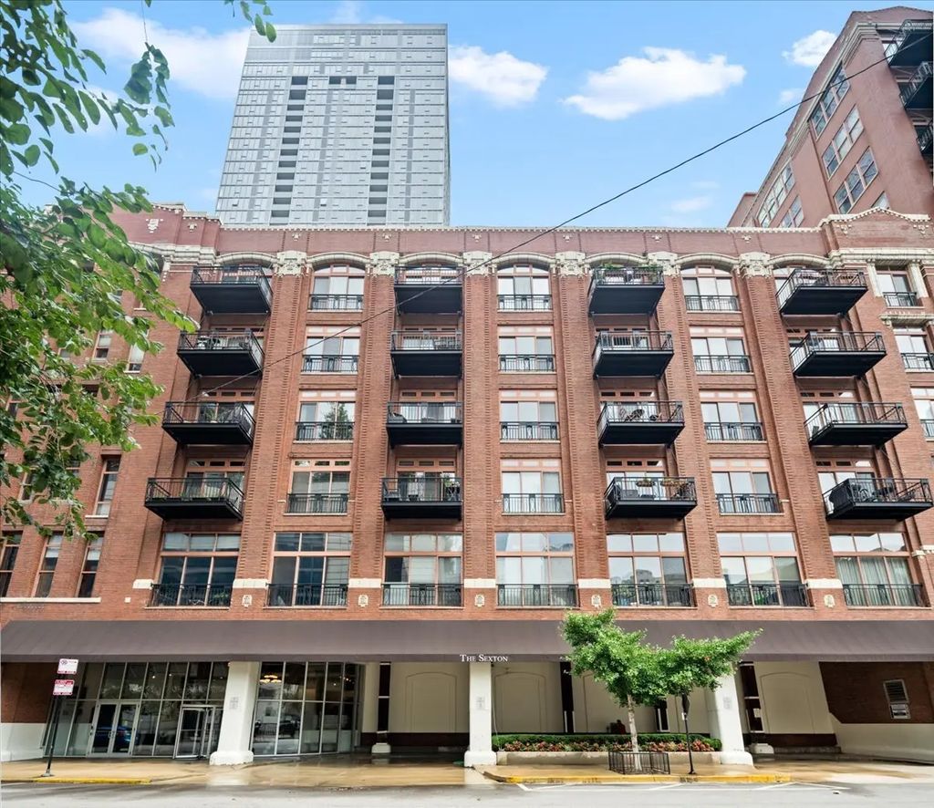 360 W Illinois Street 4e, Chicago