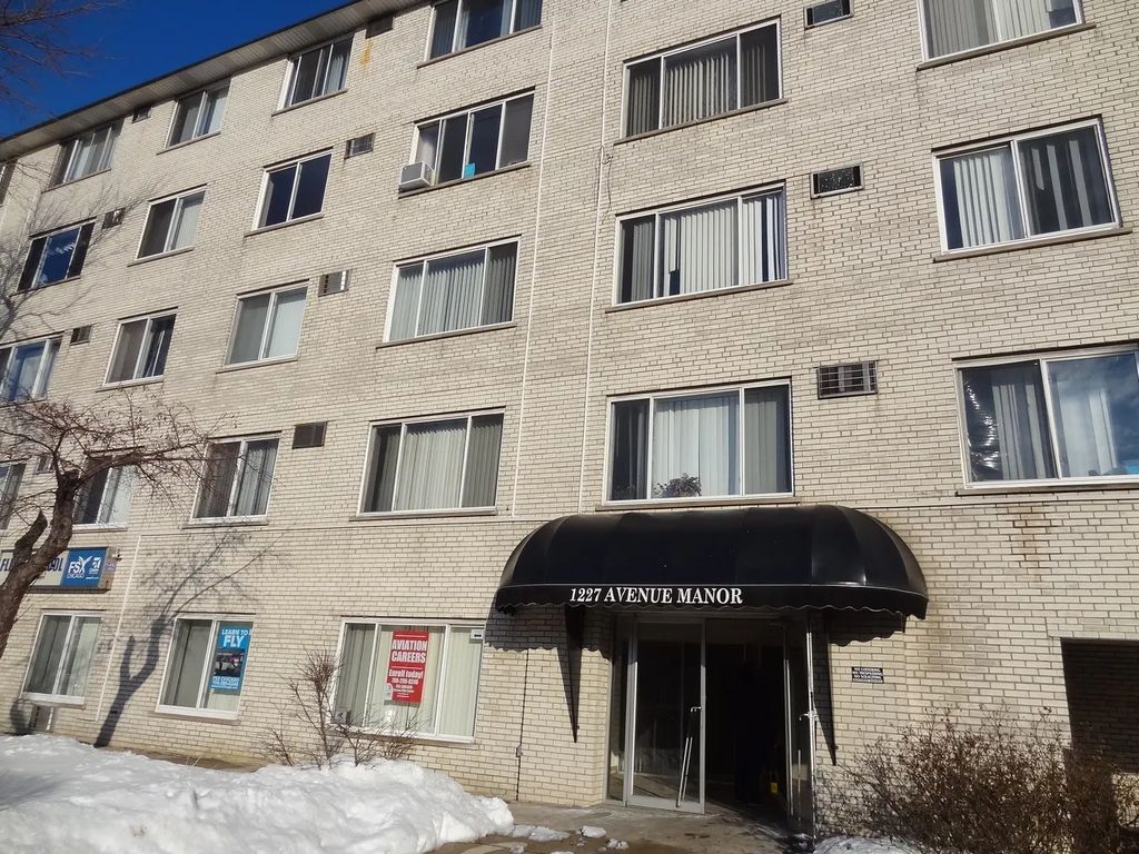 1227 S Harlem Avenue 410, Berwyn