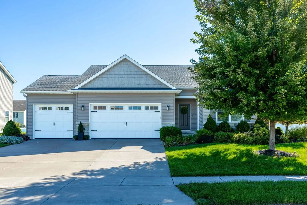 5659 Idaho Drive, Bettendorf