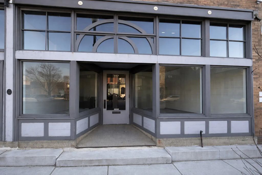 117 E 9th Street, Lockport