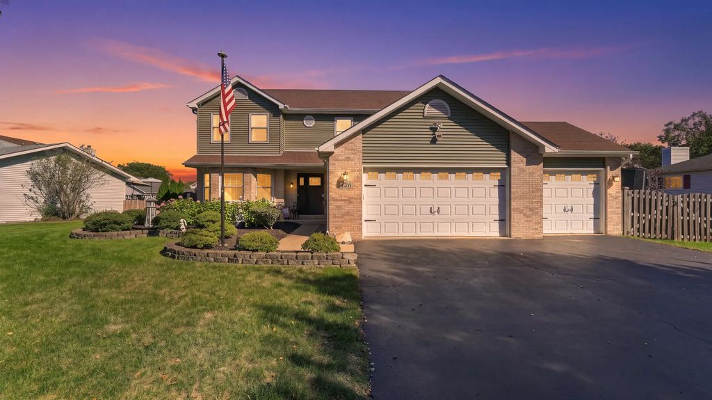 426 Badger Lane, Oswego