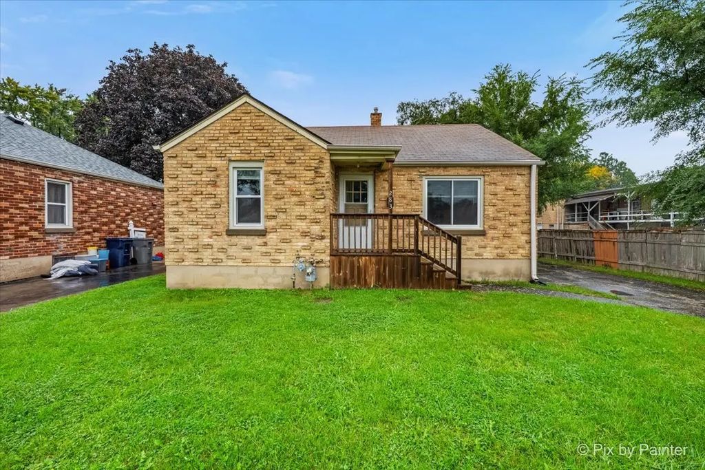 283 S Aldine Street, Elgin