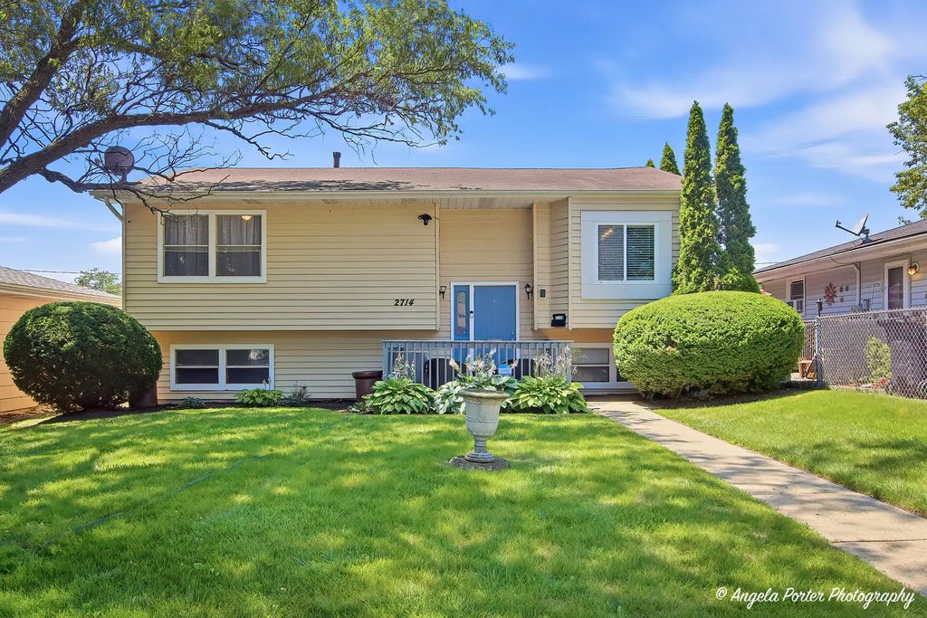 2714 Gilead Avenue, Zion