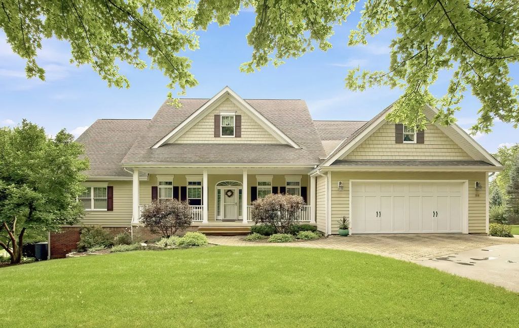 1518 W Lincoln Road, McHenry
