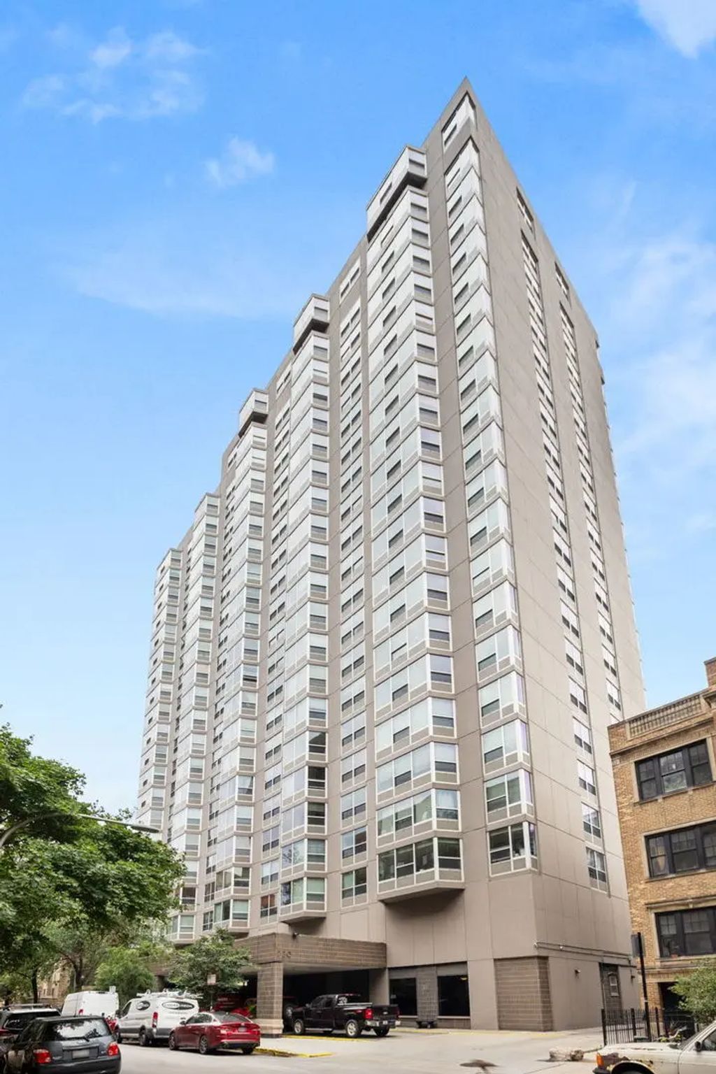 720 W Gordon Terrace 18b, Chicago