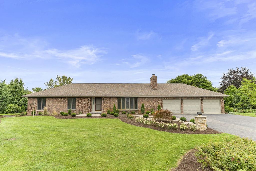 412 Bramble Lane, Deer Park
