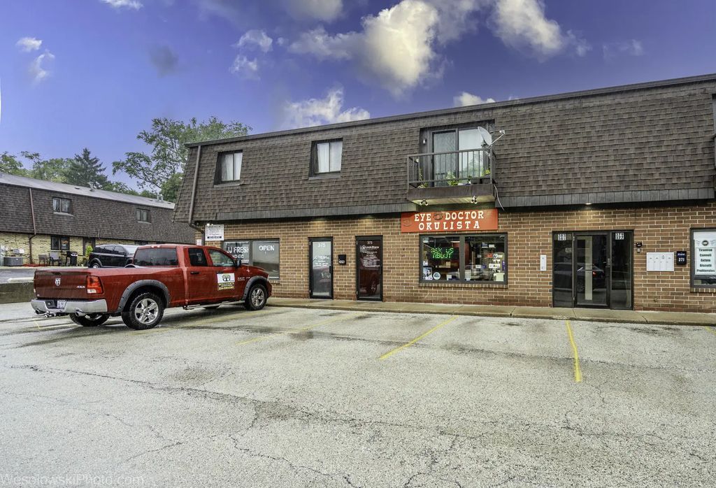 375 N Wood Dale Road, Wood Dale