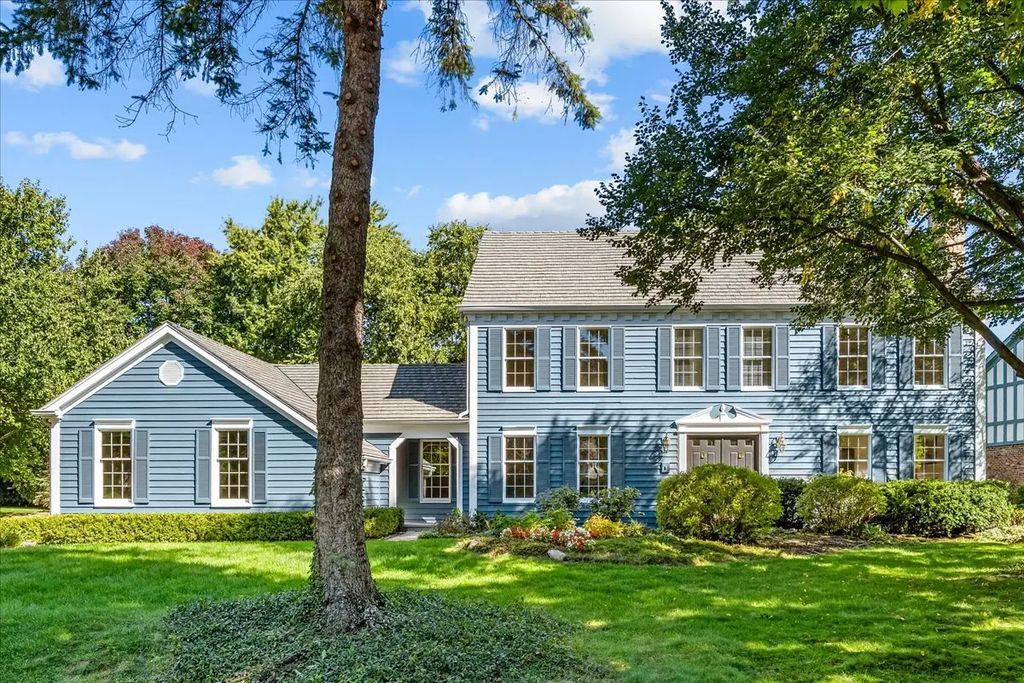 70 W Sandpiper Lane, Lake Forest