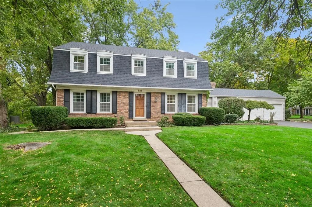 821 Timber Trail Drive, Naperville