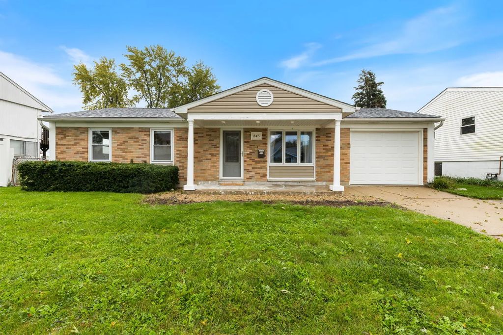 345 Hickory Avenue, Romeoville