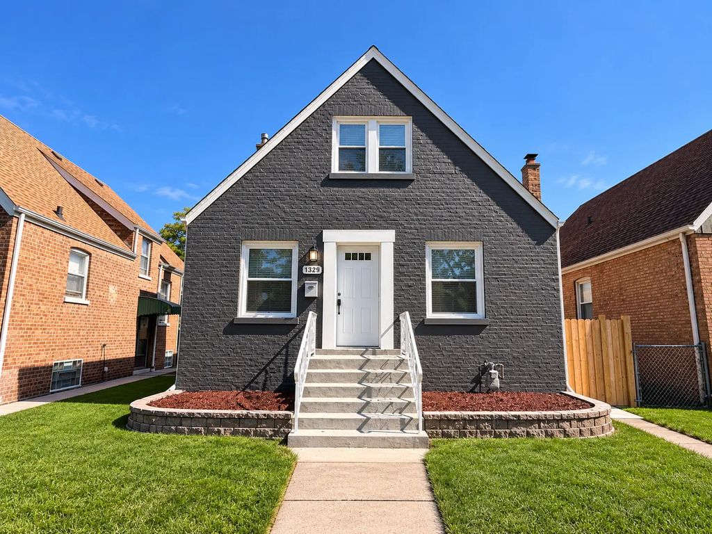 11325 S Avenue H, Chicago